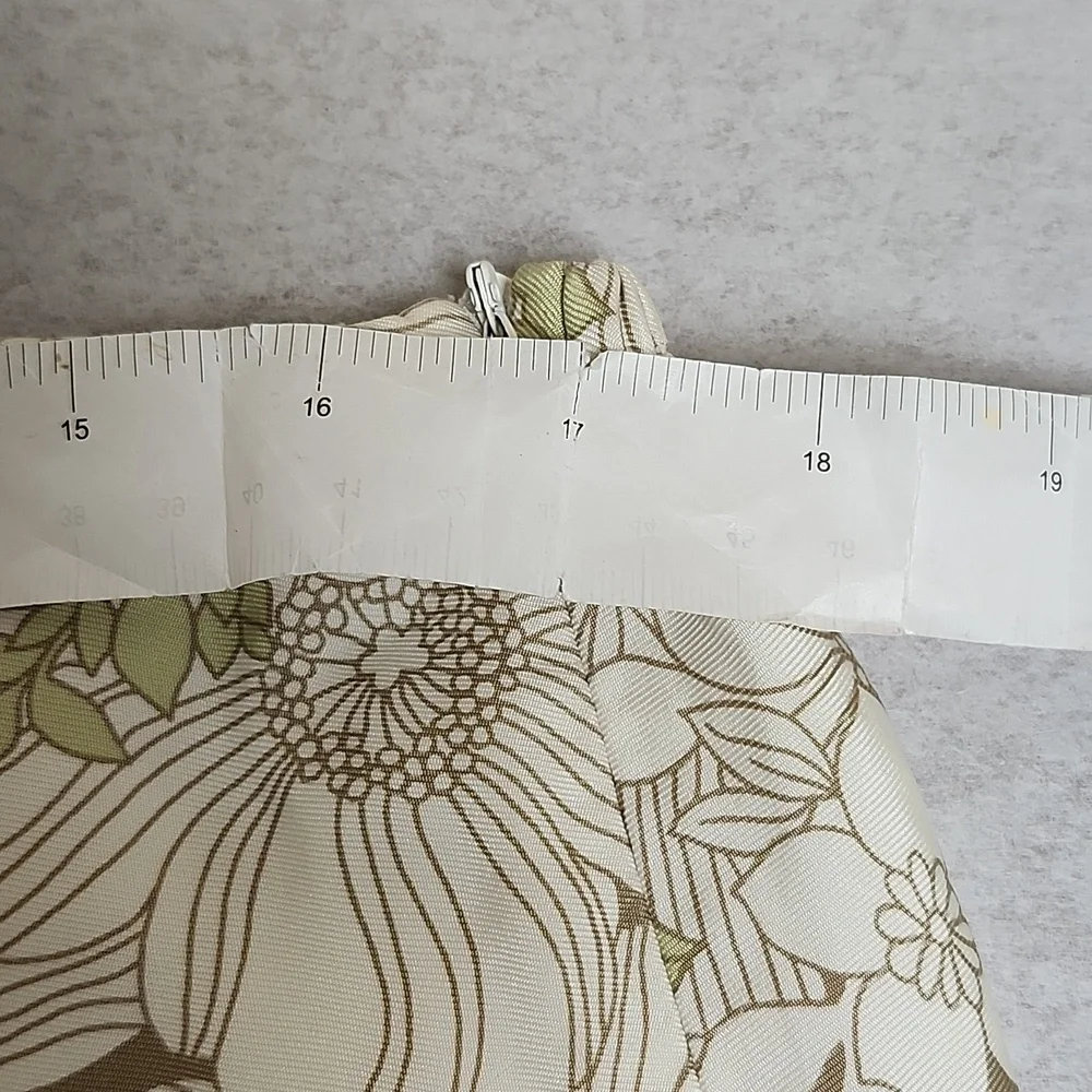 Kate Hill Size 16W Light Floral Print Silk A-Line Skirt light green/white - Picture 4 of 7